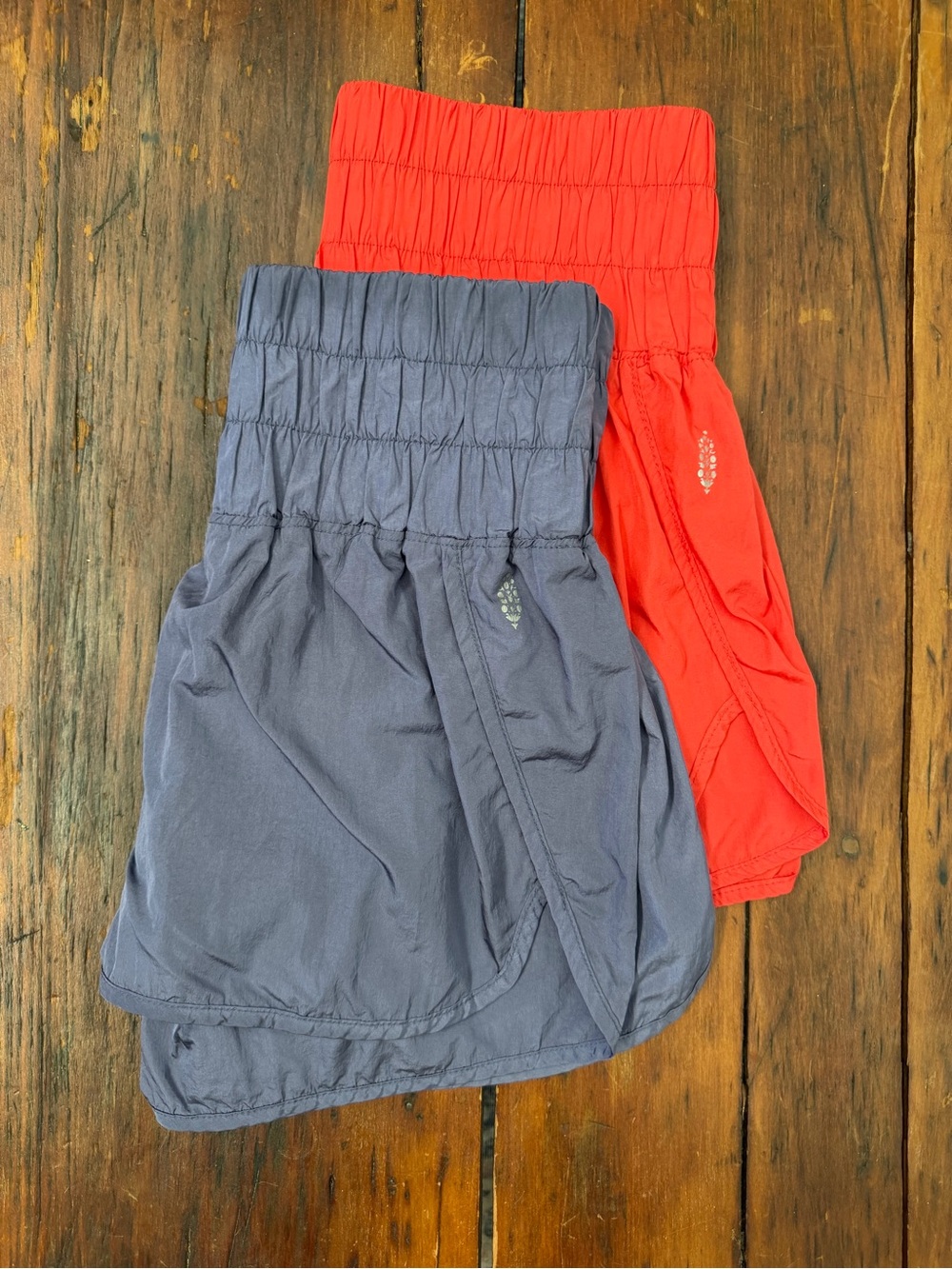 2 Free People Movement carpe diem shorts - coral & Gray